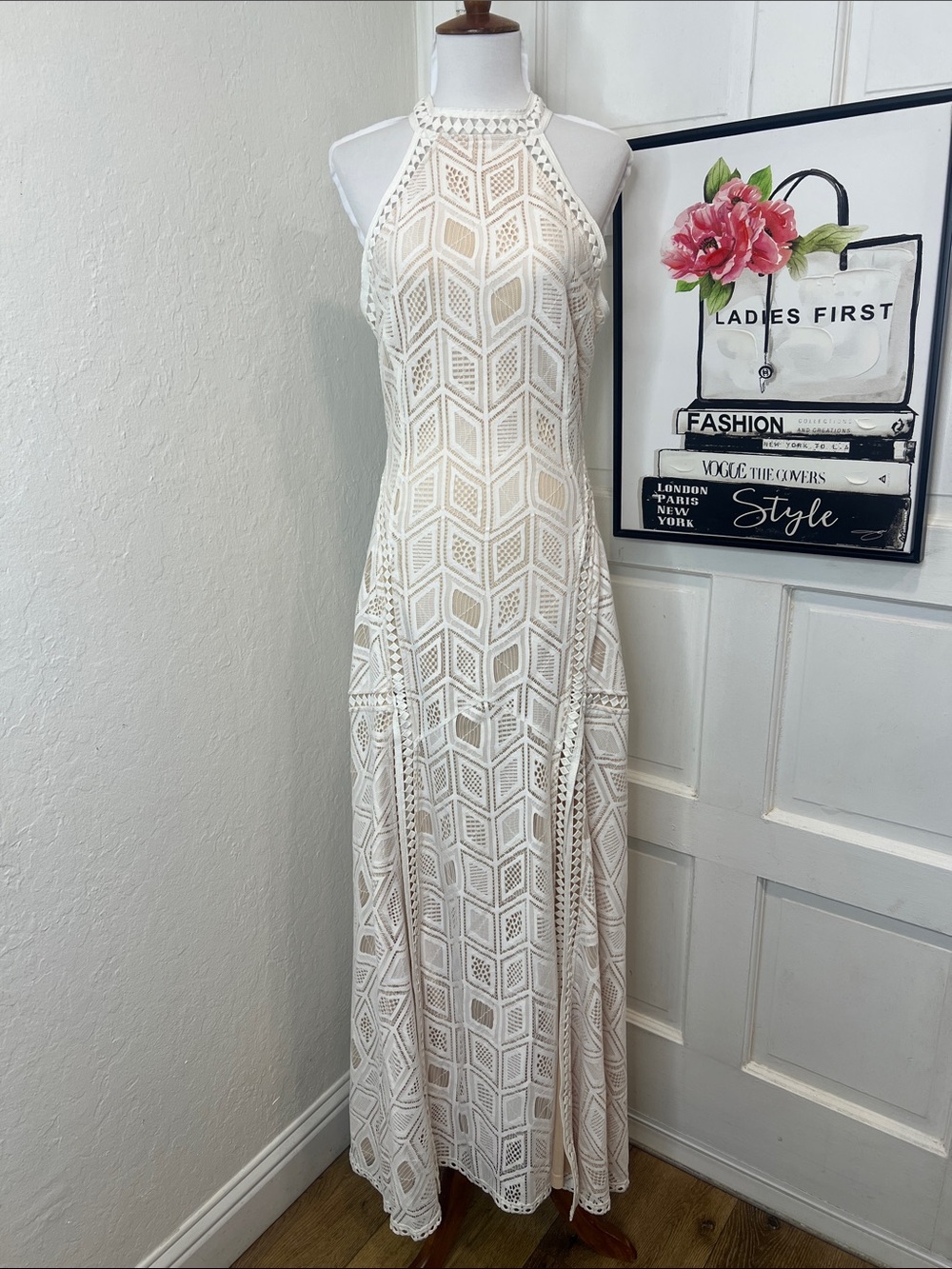 NWT Guess Sunset Geo Lace Maxi Size 8 - Picture 3 of 10